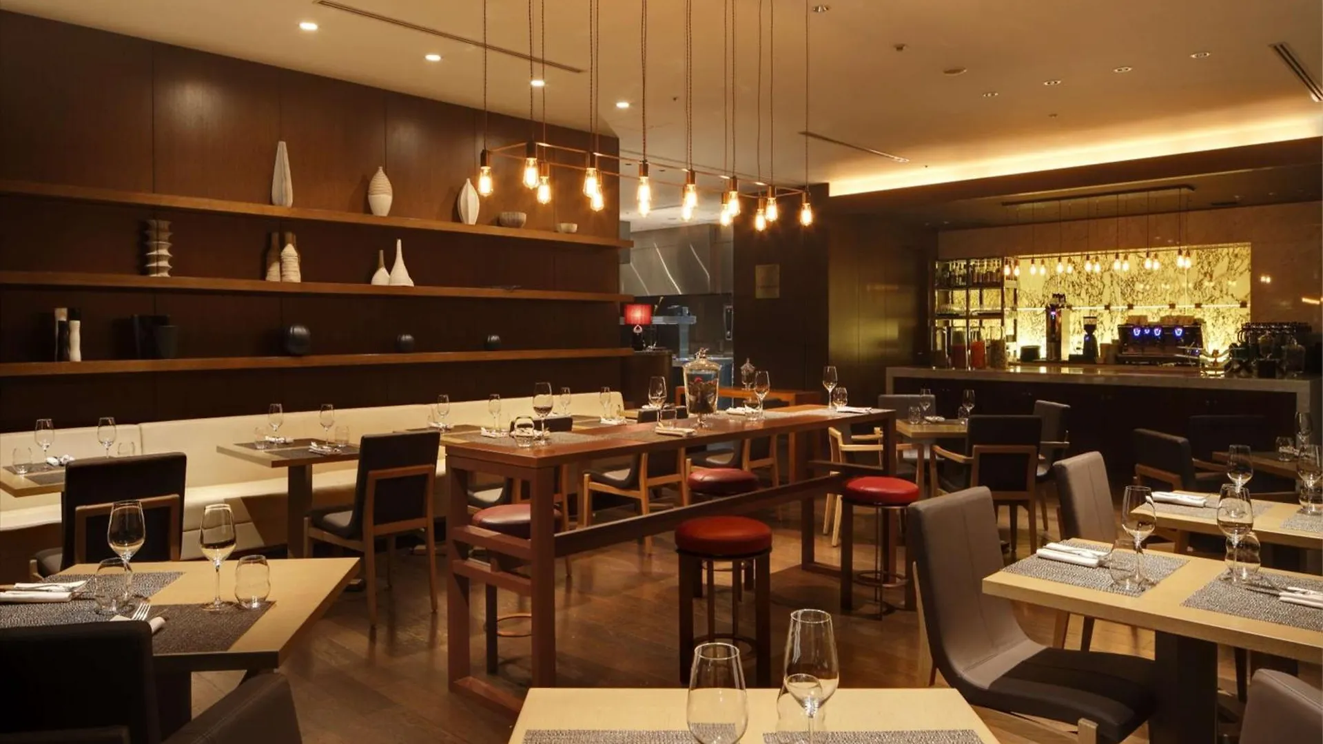 Conrad Tokyo Otel 5*,  Japonya