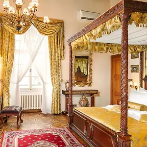 u-prince.praguehotelsweb.com/