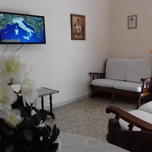 Casa Luigi Sergio - Affitto Breve Appartamento Santo Stefano di Camastra