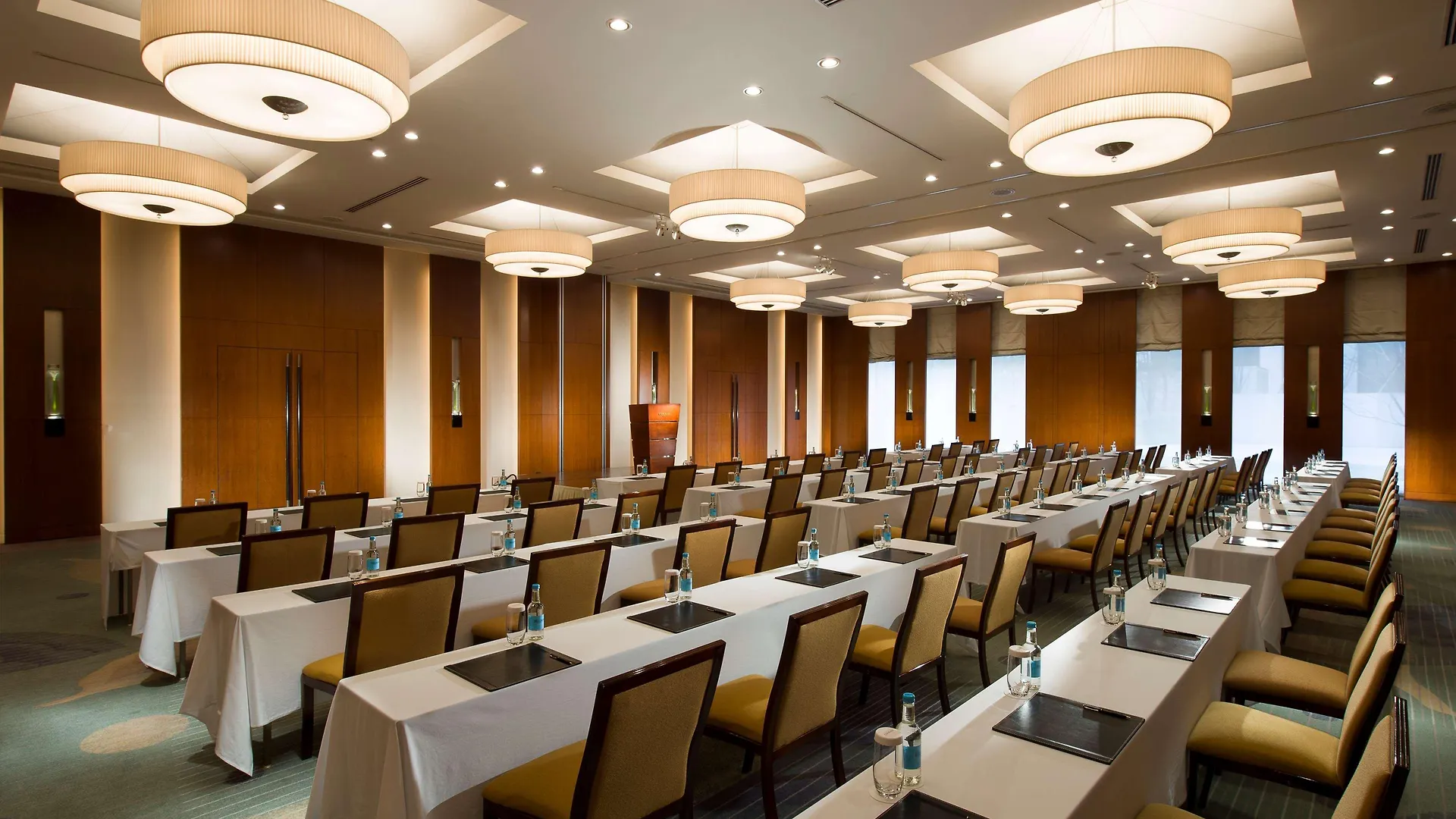 Conrad Tokyo Hotel