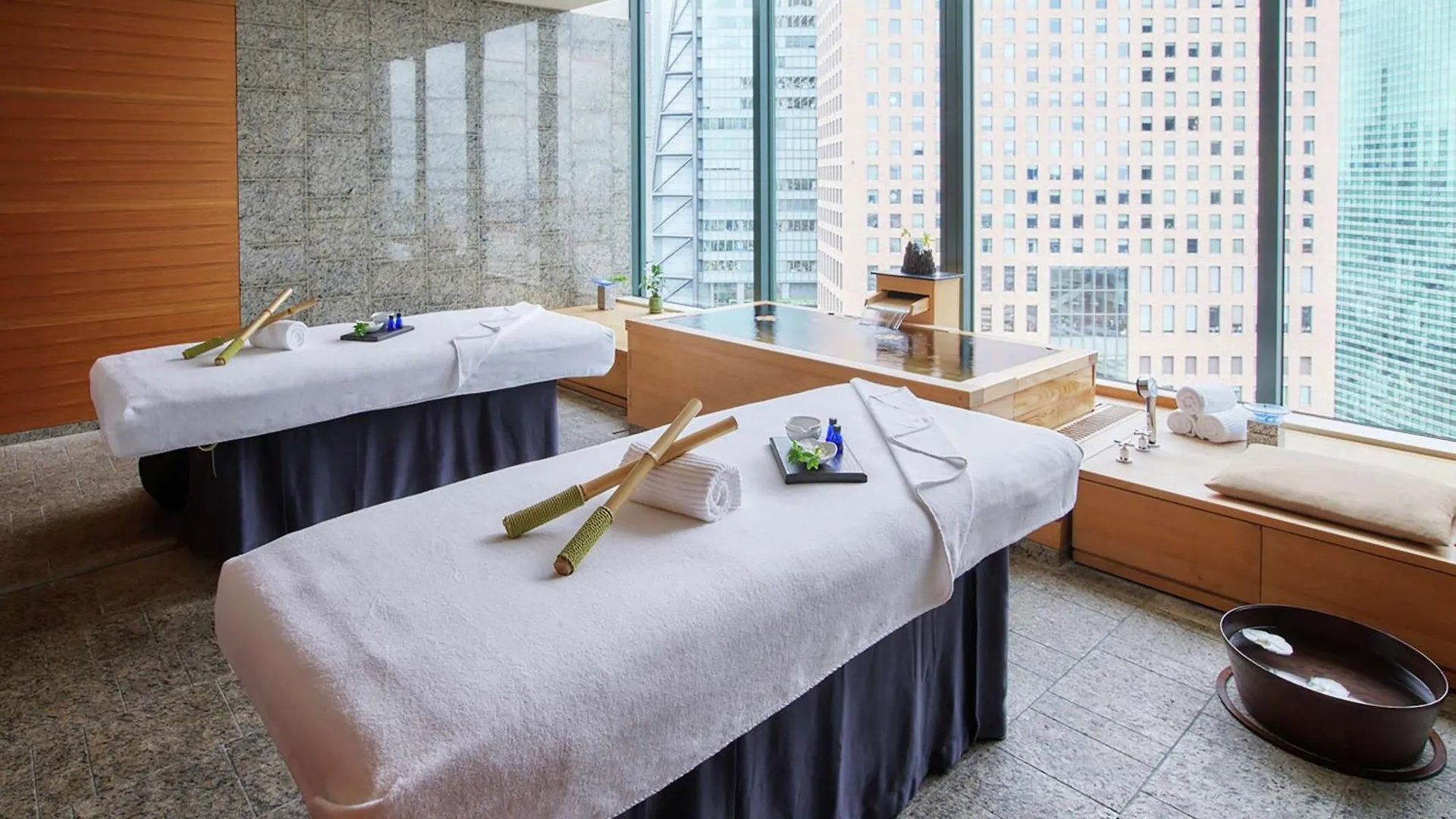 Conrad Tokyo Hotel