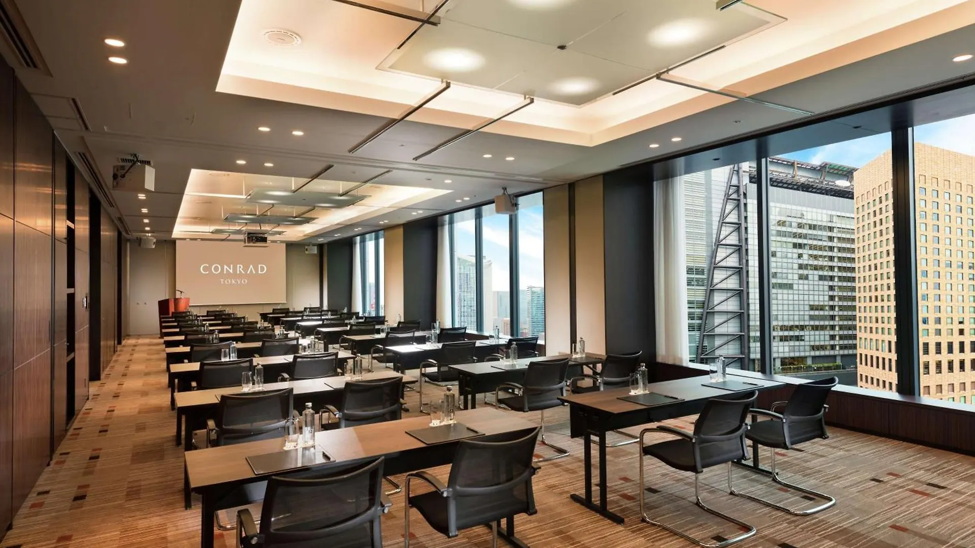 Conrad Tokyo Hotel
