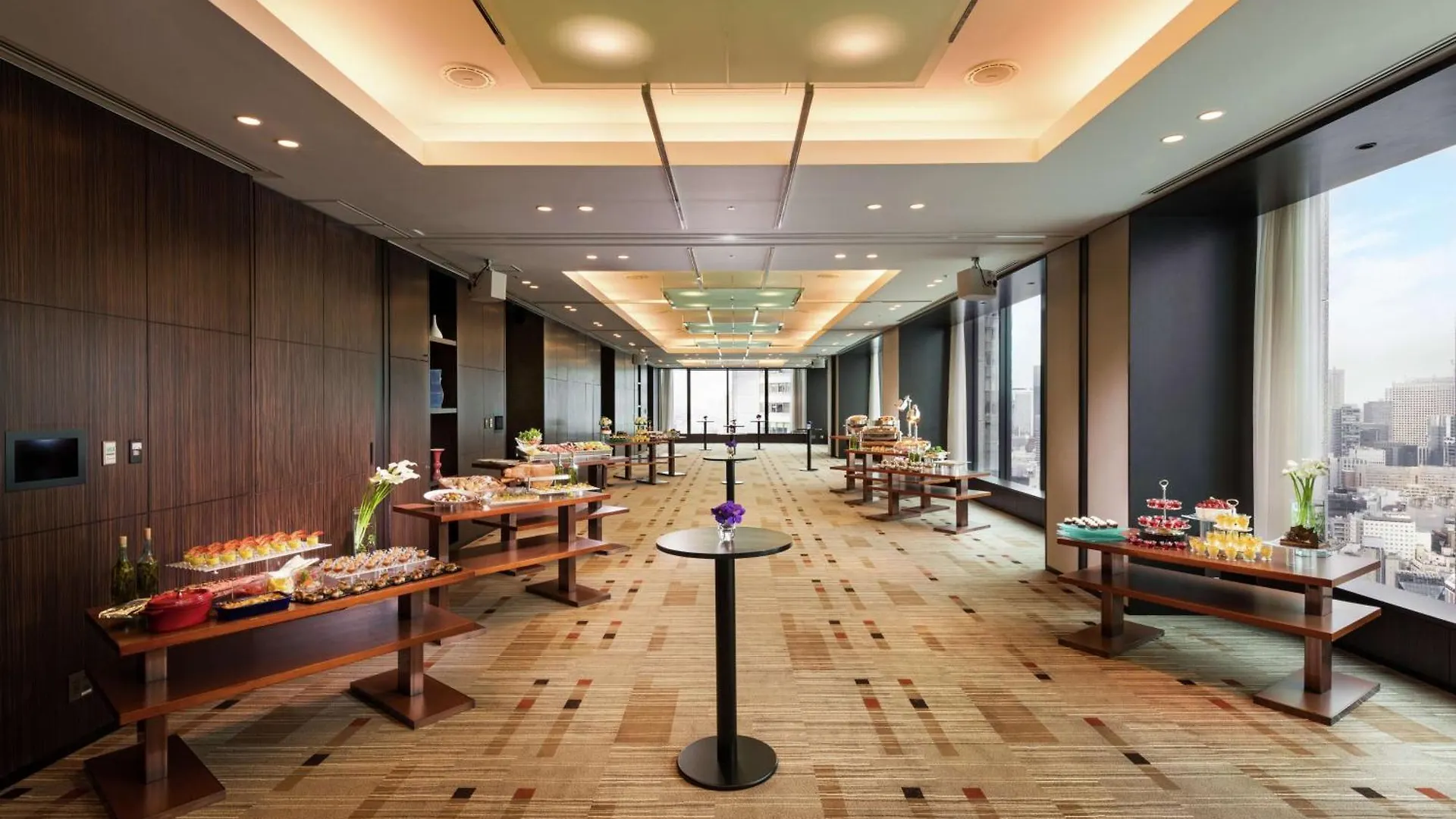 Conrad Tokyo Hotel 5*,