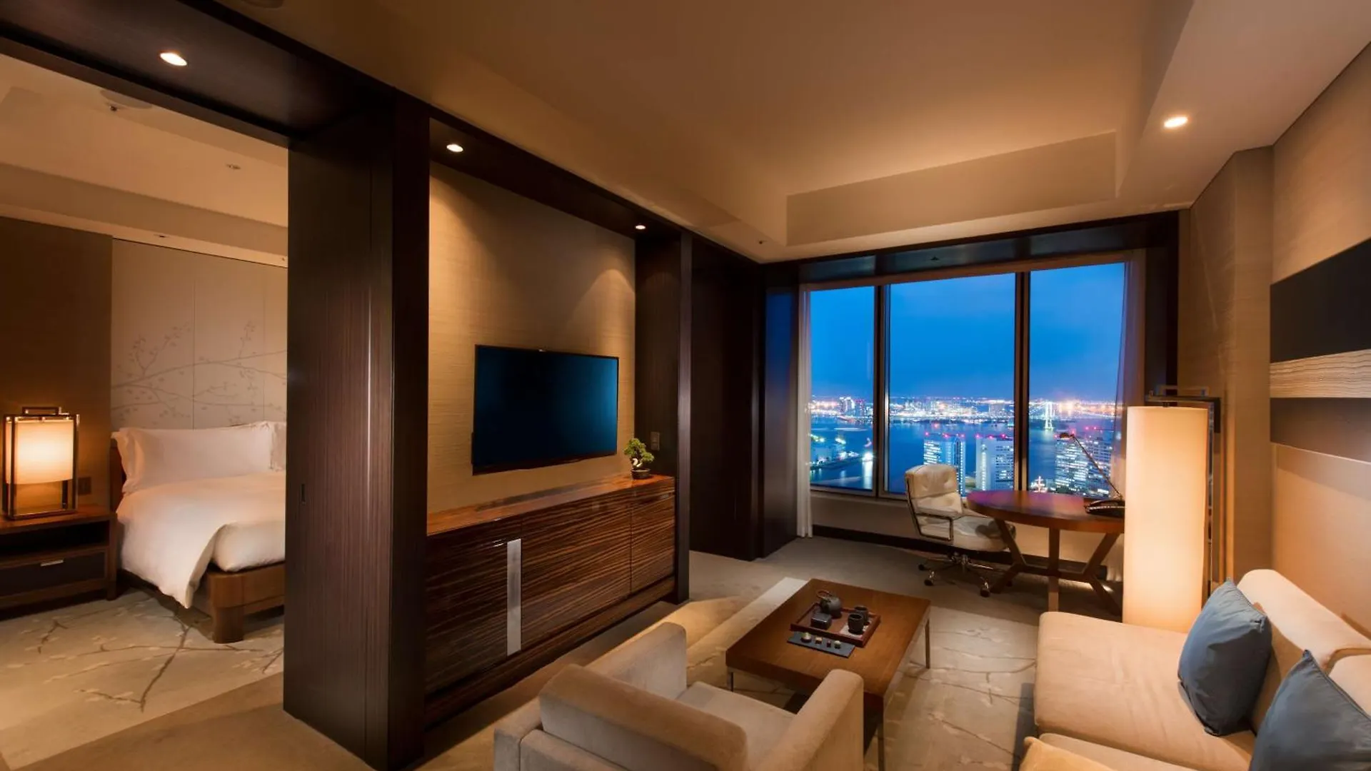 Conrad Tokyo Hotel