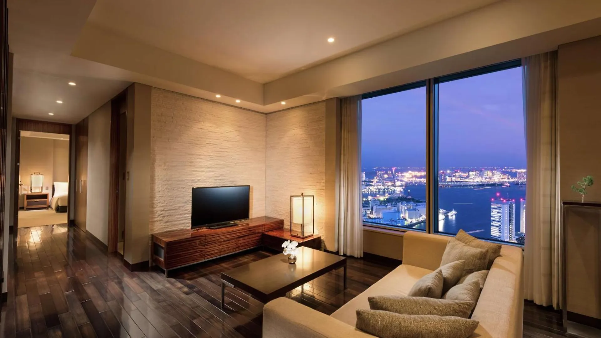 Conrad Tokyo Hotel