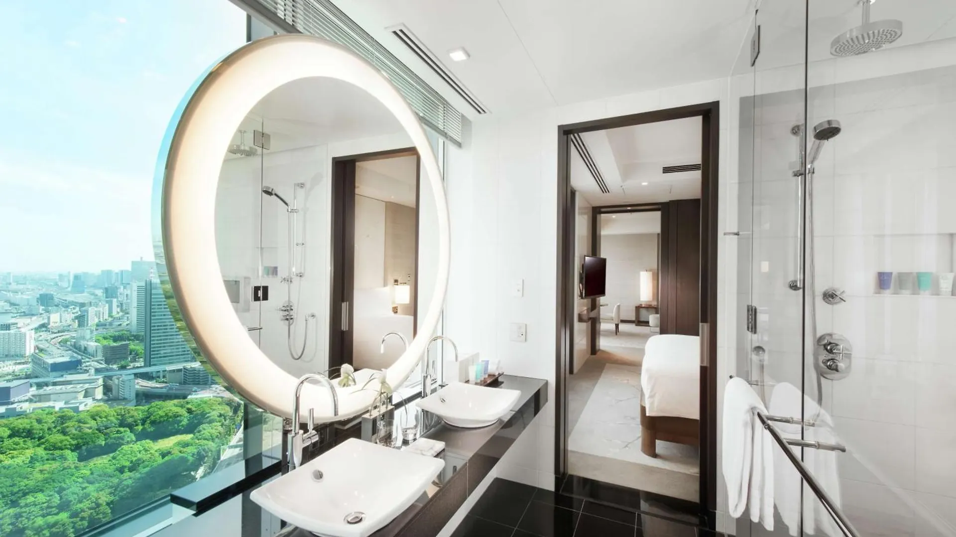 Conrad Tokyo Hotel