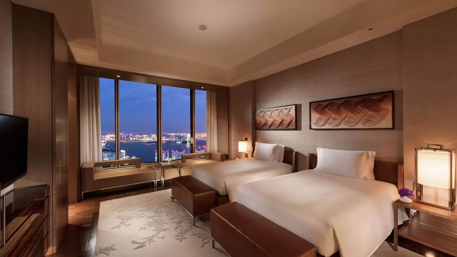 Conrad Tokyo Hotel