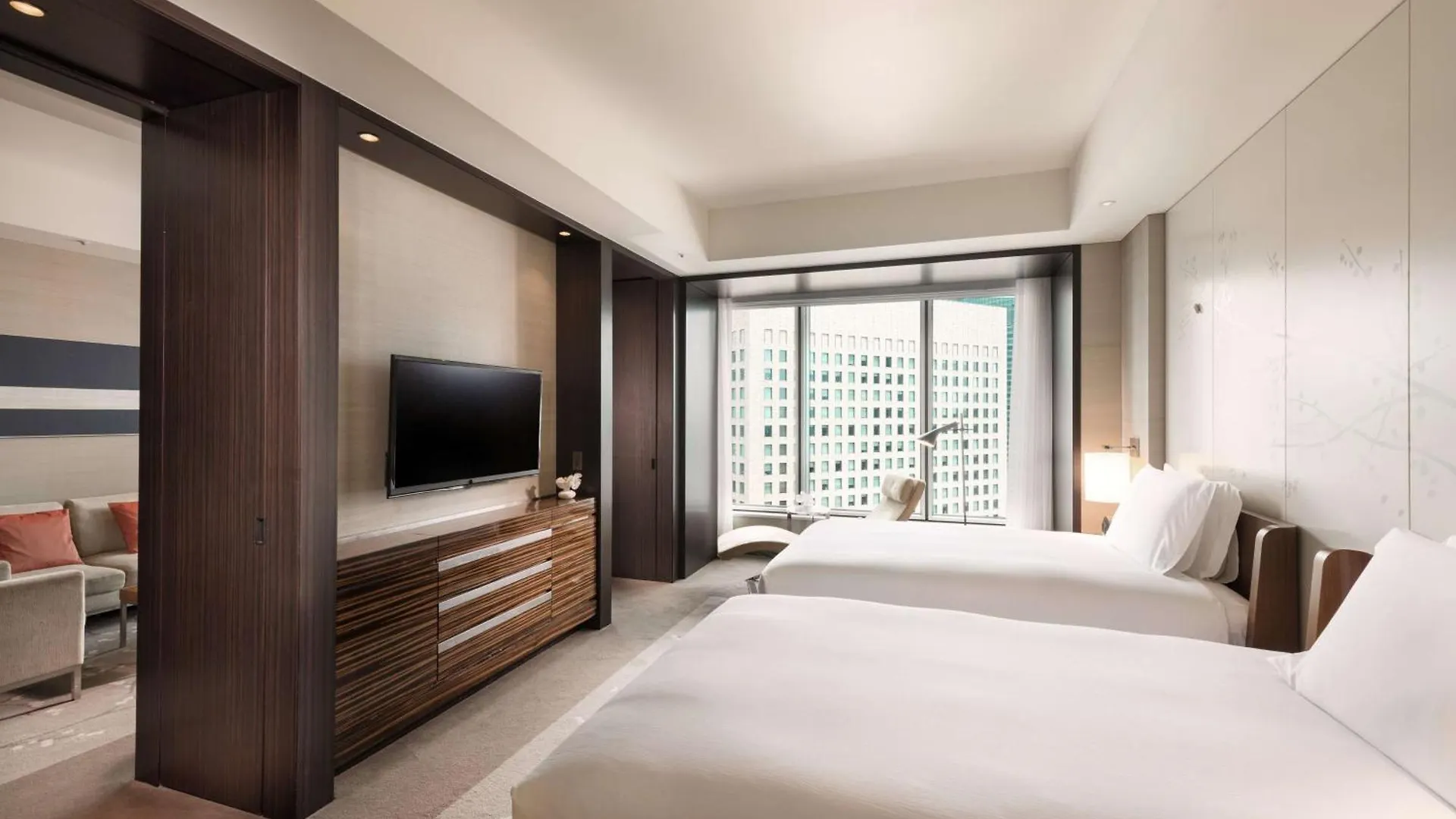 Conrad Tokyo Hotel