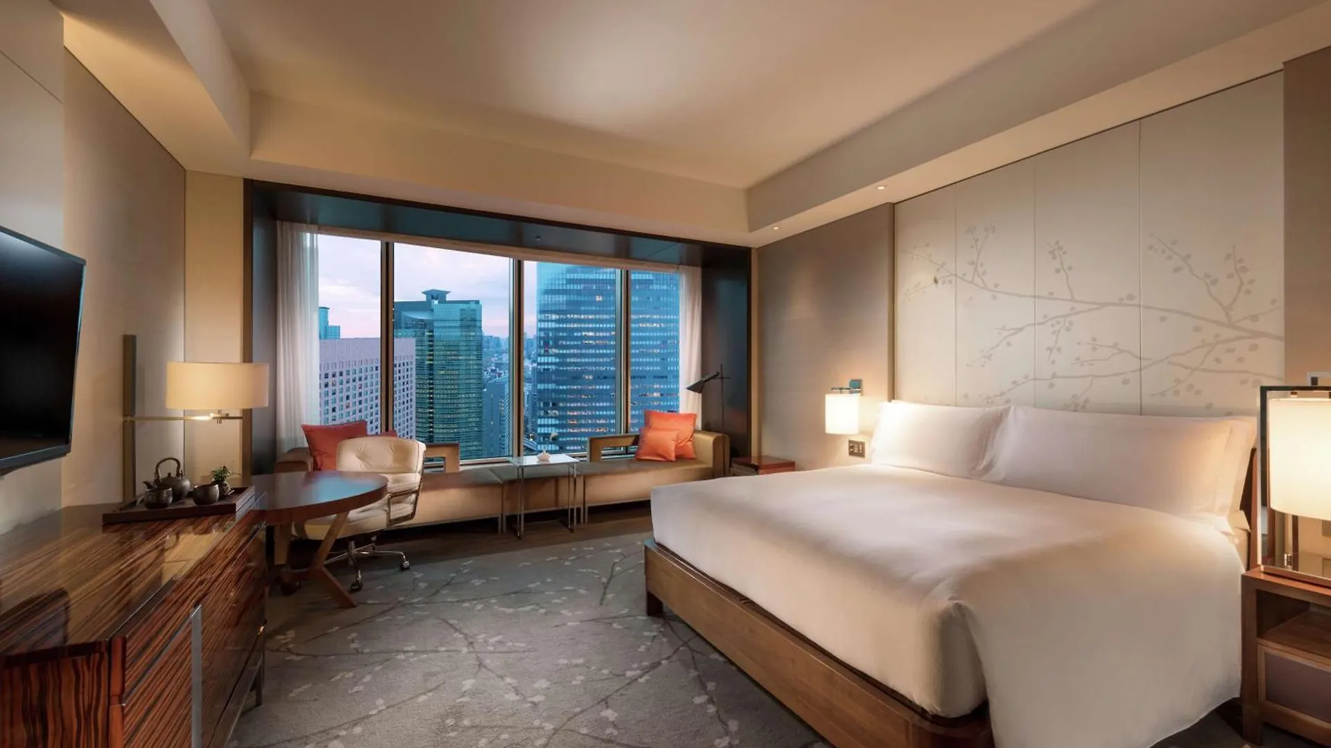 Conrad Tokyo Hotel