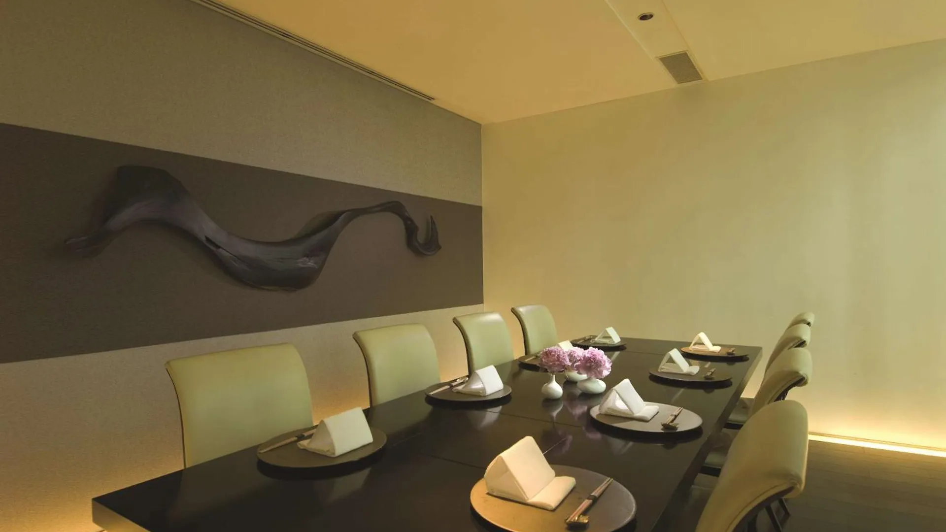 Conrad Tokyo Hotel